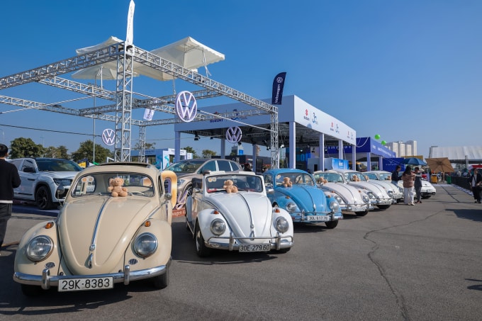 Dàn xe cổ của Volkswagen là điểm nhấn thú vị tại triển lãm Vietnam Mobility Show 2025. Ảnh: VW