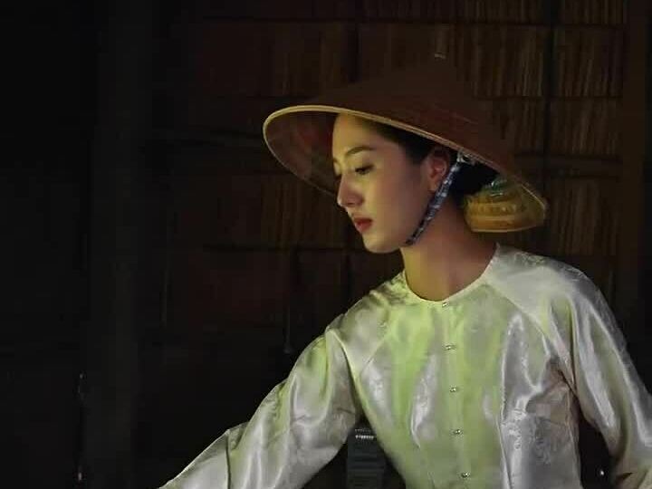 Vợ chồng Hồ Quang Hiếu cùng vào bếp