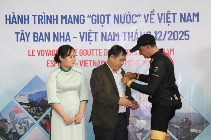 - Ảnh 6. - Ảnh 6.