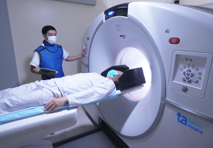 Bệnh nhân chụp PET/CT. Ảnh: Bệnh viện Đa khoa Tâm Anh