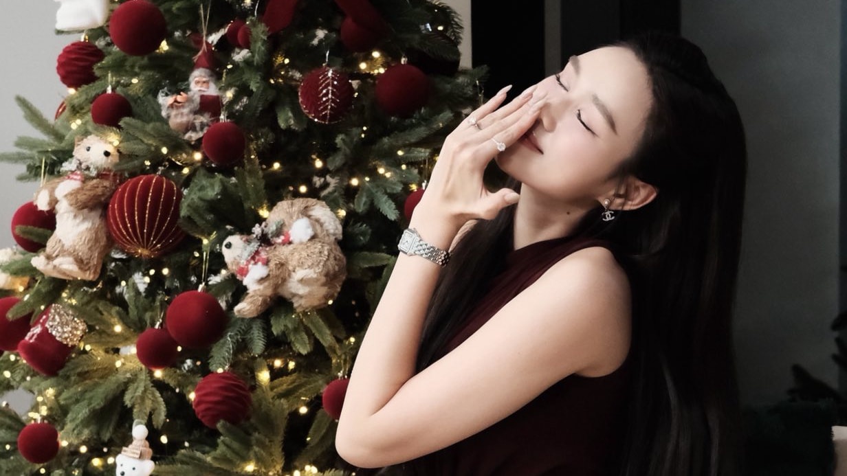 Đỗ Thị Hà đón Giáng sinh đầu tiên sau kết hôn