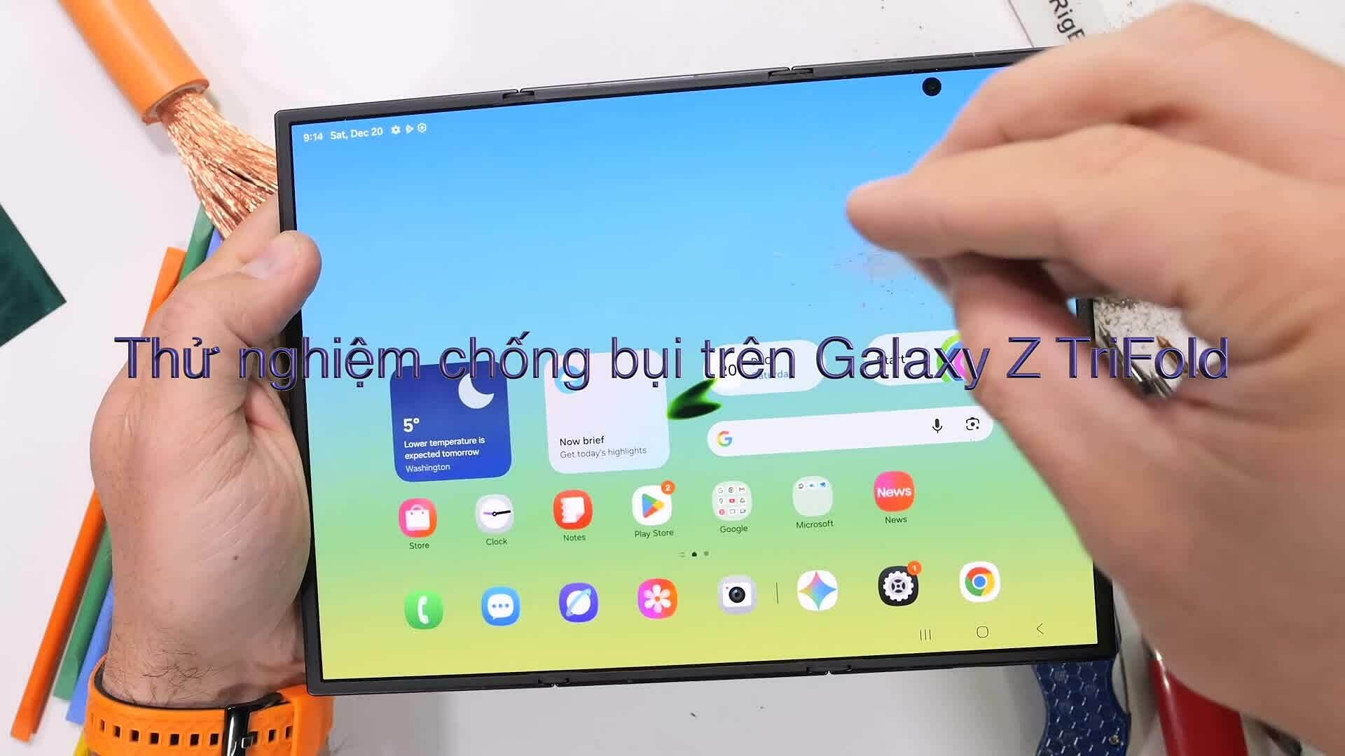 Galaxy Z TriFold kém bền hơn Galaxy Z Fold7