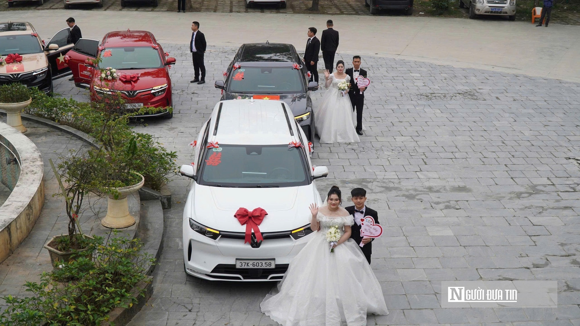 Xúc động lễ cưới tập thể  dành tặng 11 cặp đôi công nhân ở Nghệ An - Ảnh 3.