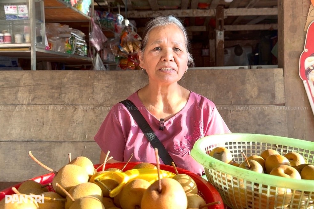 Bố qua đời, mẹ vật lộn mưu sinh, 2 con chống chọi bệnh hiểm - 4