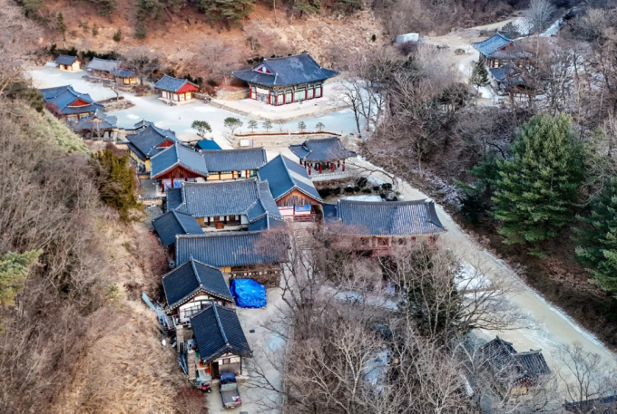 Chùa Gounsa khi chưa bị cháy. Ảnh: AFP