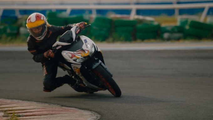 Nhân vật nữ tay đua Hải Yến gây ấn tượng và truyền cảm hứng với tinh thần mạnh mẽ và quyết liệt. Ảnh: Number 1