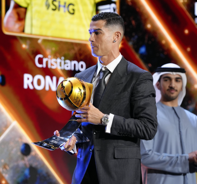Cristiano Ronaldo được xướng tên ở hạng mục Cầu thủ Trung Đông hay nhất năm tại lễ trao giải Globe Soccer Awards 2025, diễn ra tại Dubai ngày 28/12/2025.