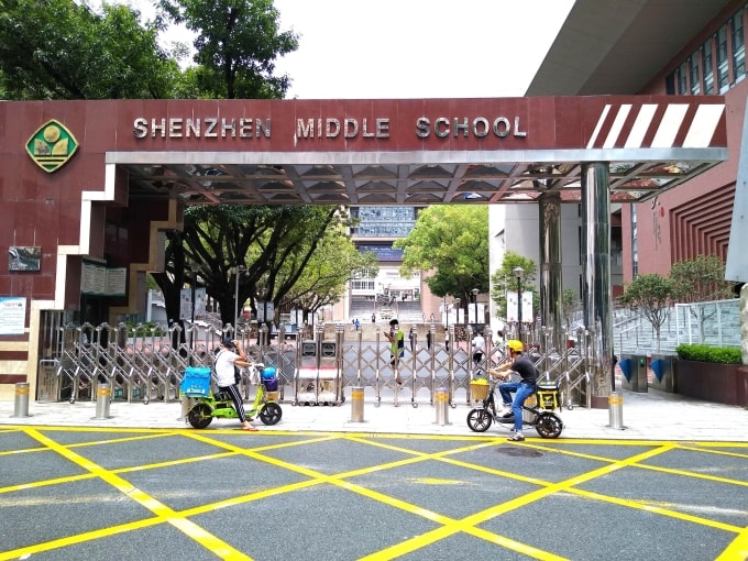 Một trường cấp hai ở Thâm Quyến, Trung Quốc. Ảnh: Wikipedia.