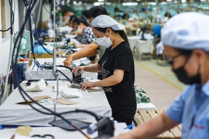 Người lao động ở Công ty may Thái Anh, TP Hải Phòng. Ảnh: Giang Huy