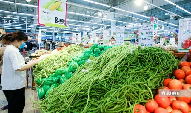 Bộ Tài chính nói gì về kiến nghị điều chỉnh tiền lương để theo kịp giá cả thị trường - Ảnh 2.