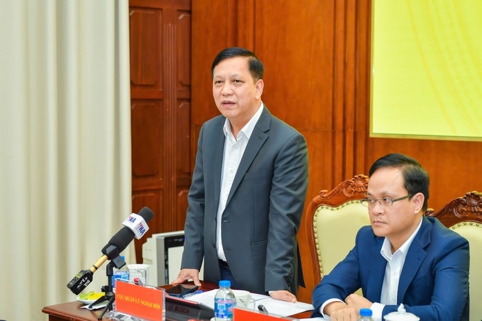 Giá vàng hôm nay 29 - 12 giảm mạnh , SJC lao dốc theo xu hướng thế giới - Ảnh 3.