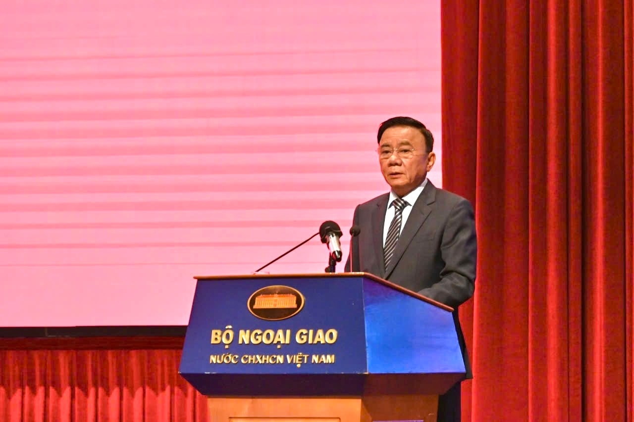 Ủy viên Bộ Chính trị, Thường trực Ban Bí thư Trần Cẩm Tú dự và phát biểu chỉ đạo tại Hội nghị.