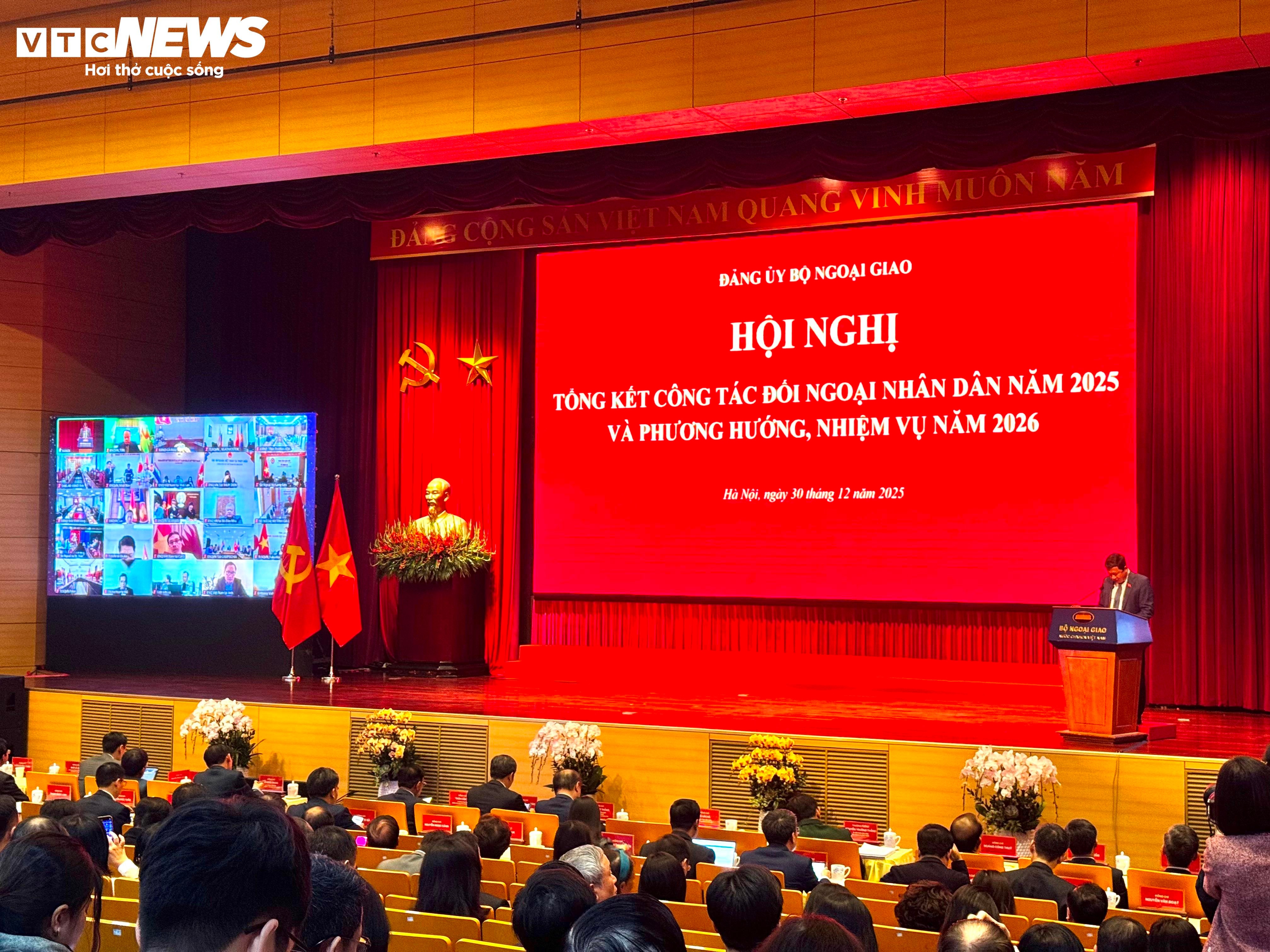 Toàn cảnh Hội nghị tổng kết công tác đối ngoại nhân dân năm 2025, phương hướng, nhiệm vụ năm 2026. (Ảnh: Diễm Châu)