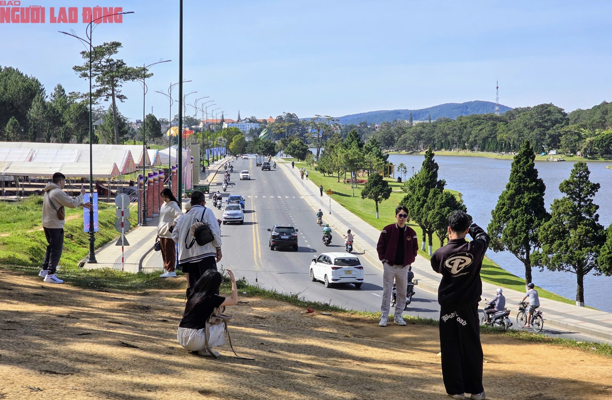 Con dốc có view siêu đẹp ở Đà Lạt, mỗi ngày thu hút hàng trăm du khách đến check-in - Ảnh 6.