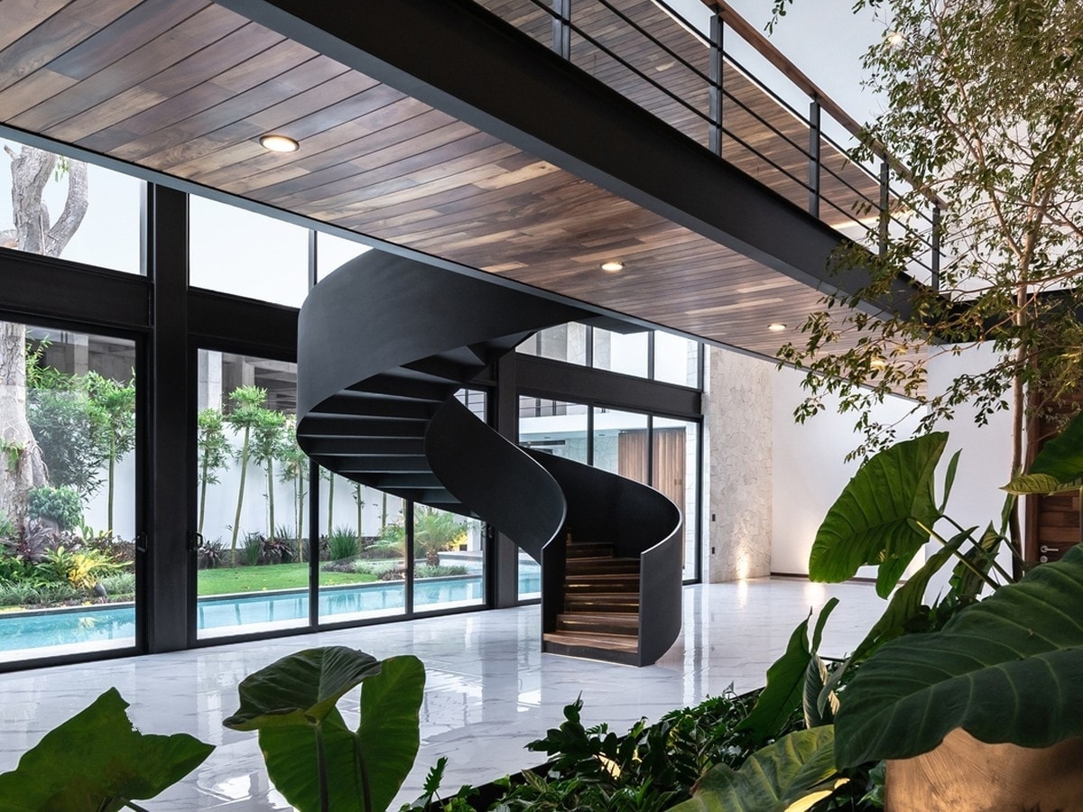 Cầu thang xoắn có tính thẩm mỹ cao. (Ảnh: SBSHouse)