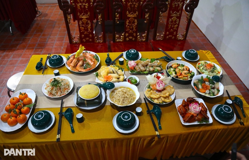 Mâm cỗ làng ở Hà Nội giá hơn 2,5 triệu, có món canh tiến vua nức tiếng - 6