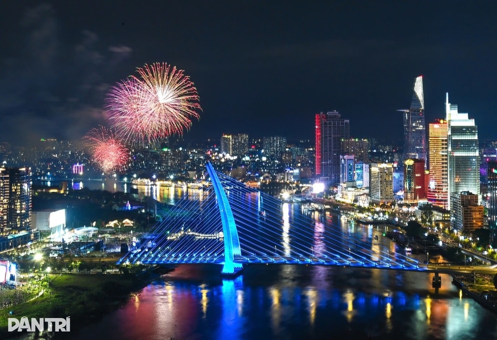 Giá khách sạn đêm giao thừa tăng 30%, phòng 50 triệu đồng cũng kín chỗ - 3