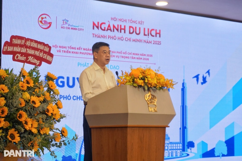 TPHCM cán mốc 260.000 tỷ đồng doanh thu du lịch năm 2025 - 1