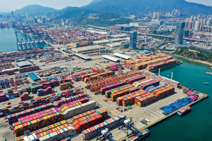 Container tại một bến của Cảng Thâm Quyến, tỉnh Quảng Đông ngày 22/2/2019. Ảnh: Reuters