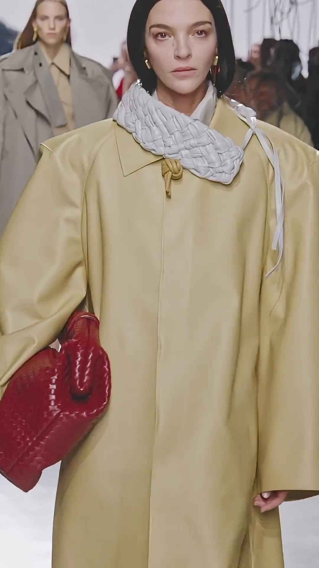 Show Xuân Hè 2026 của Bottega Veneta