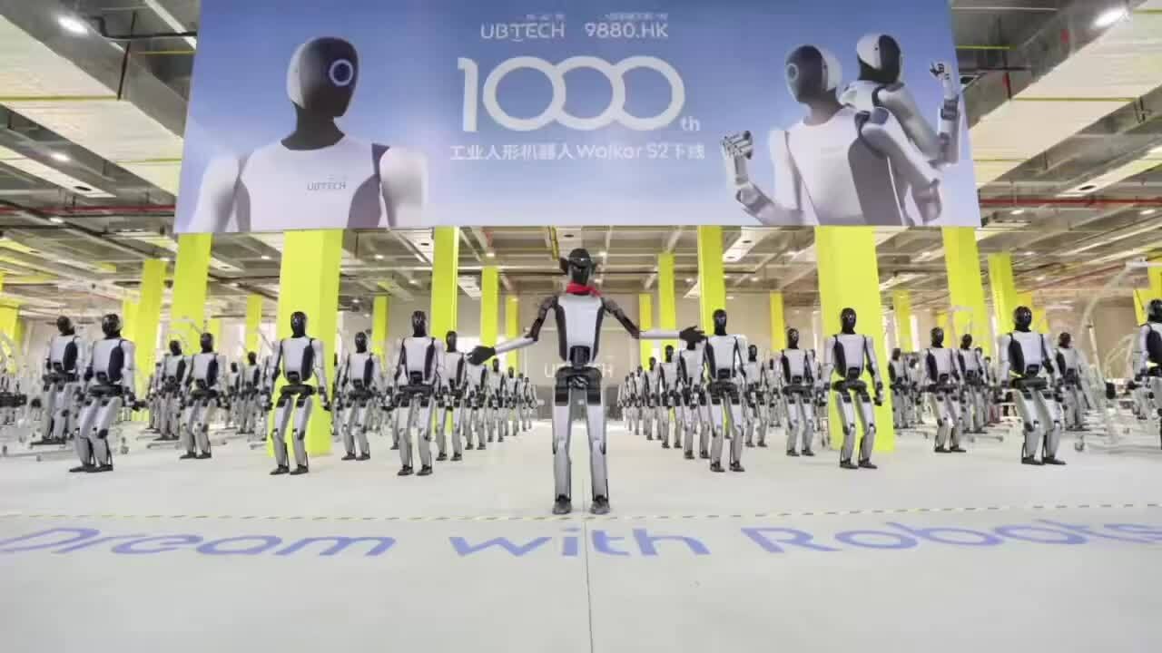 Video UBTech đánh dấu cột mốc chế tạo 1.000 robot hình người