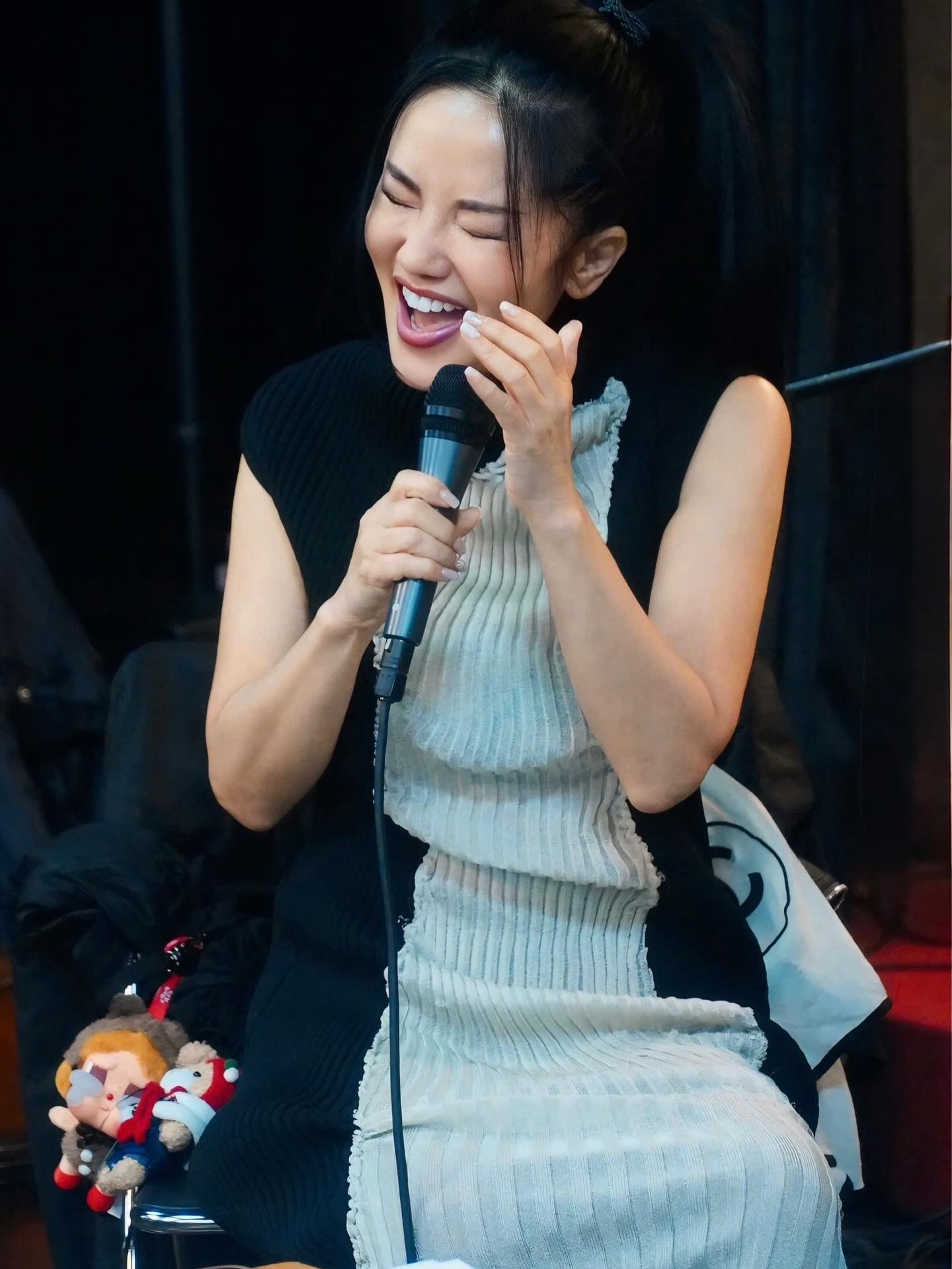 'Bống' Hồng Nhung nhìn lại 'một năm có nhiều điều kỳ lạ, nhiều thử thách'- Ảnh 5.