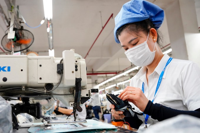 Công nhân làm việc tại Công ty cổ phần Dệt may 29/3, Đà Nẵng. Ảnh: Nguyễn Đông