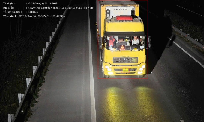 Lái xe không thắt dây an toàn bị camera AI ghi lại ngày 31/12/2025. Ảnh: Cục CSGT