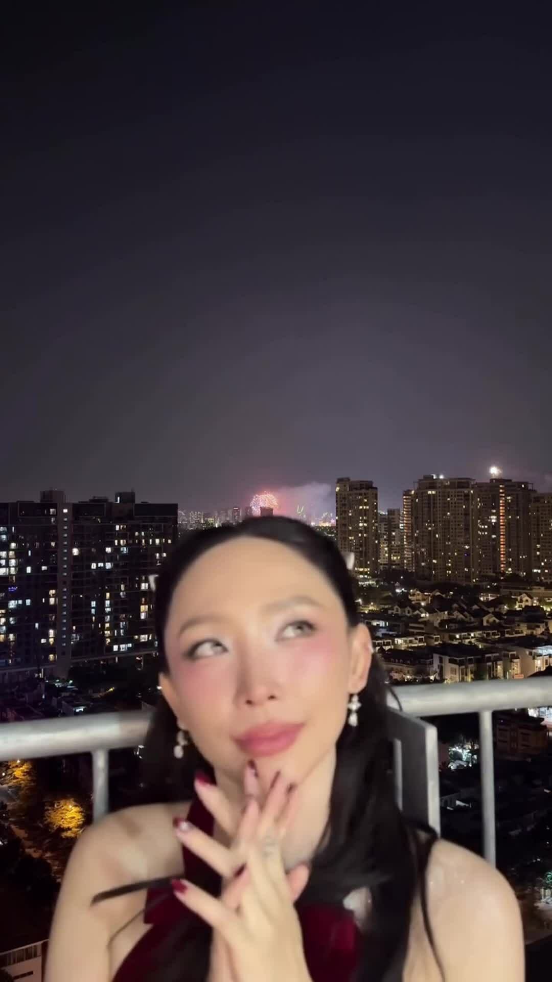 Tóc Tiên đếm ngược đón khoảnh khắc năm mới 2026