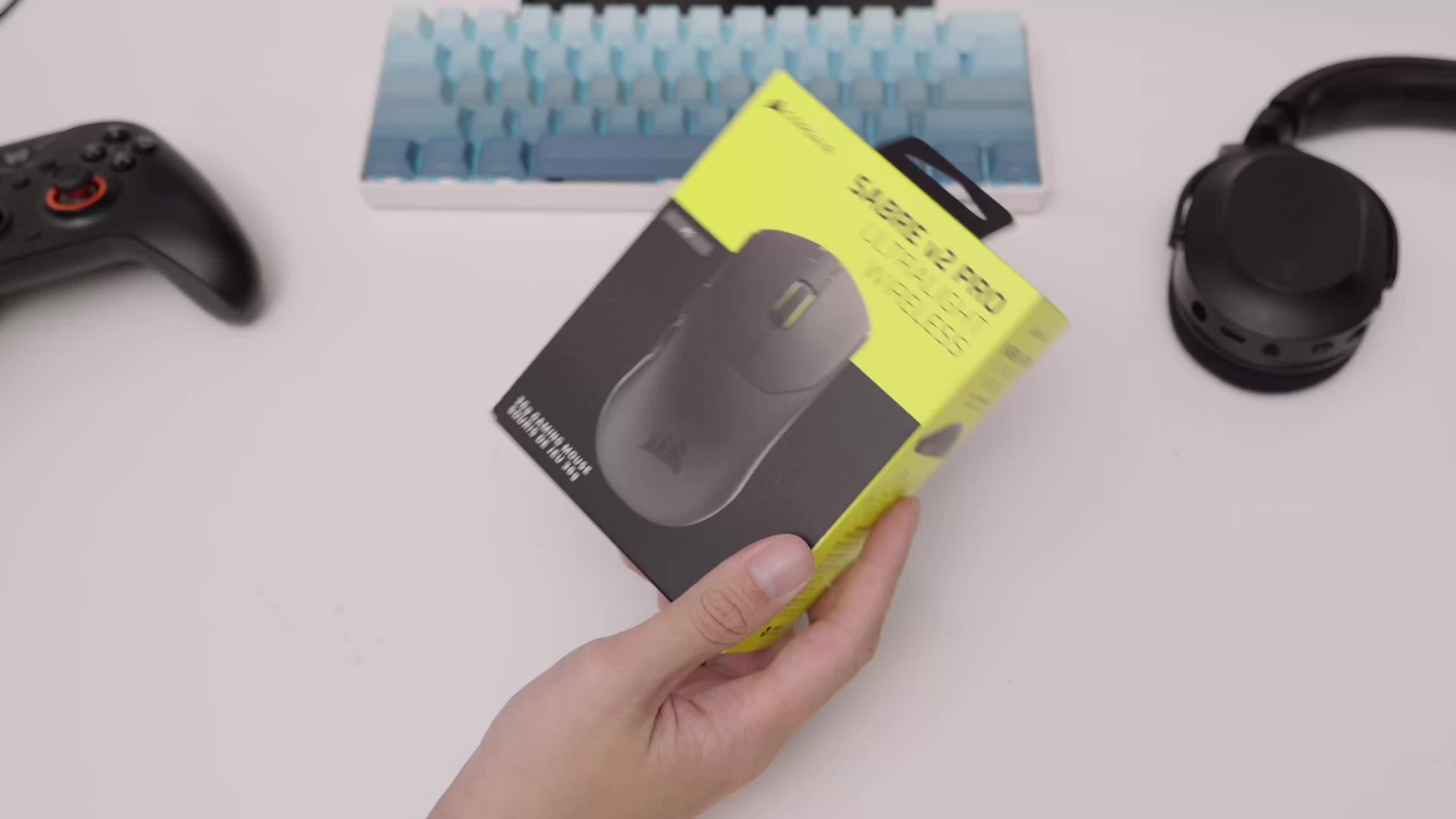 Chuột cho game thủ siêu nhẹ giá gần 3 triệu đồng