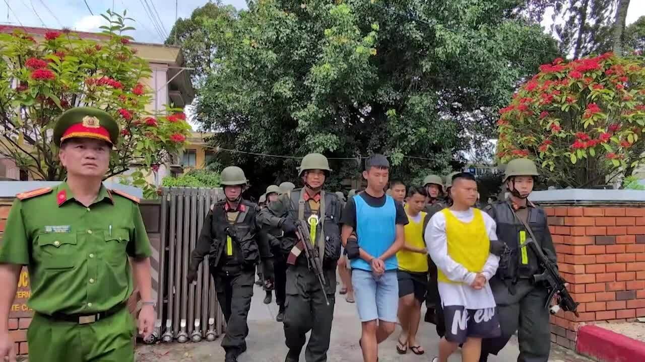 Video 'Hiệp sĩ đường phố' Lê Thanh Hải bị bắt