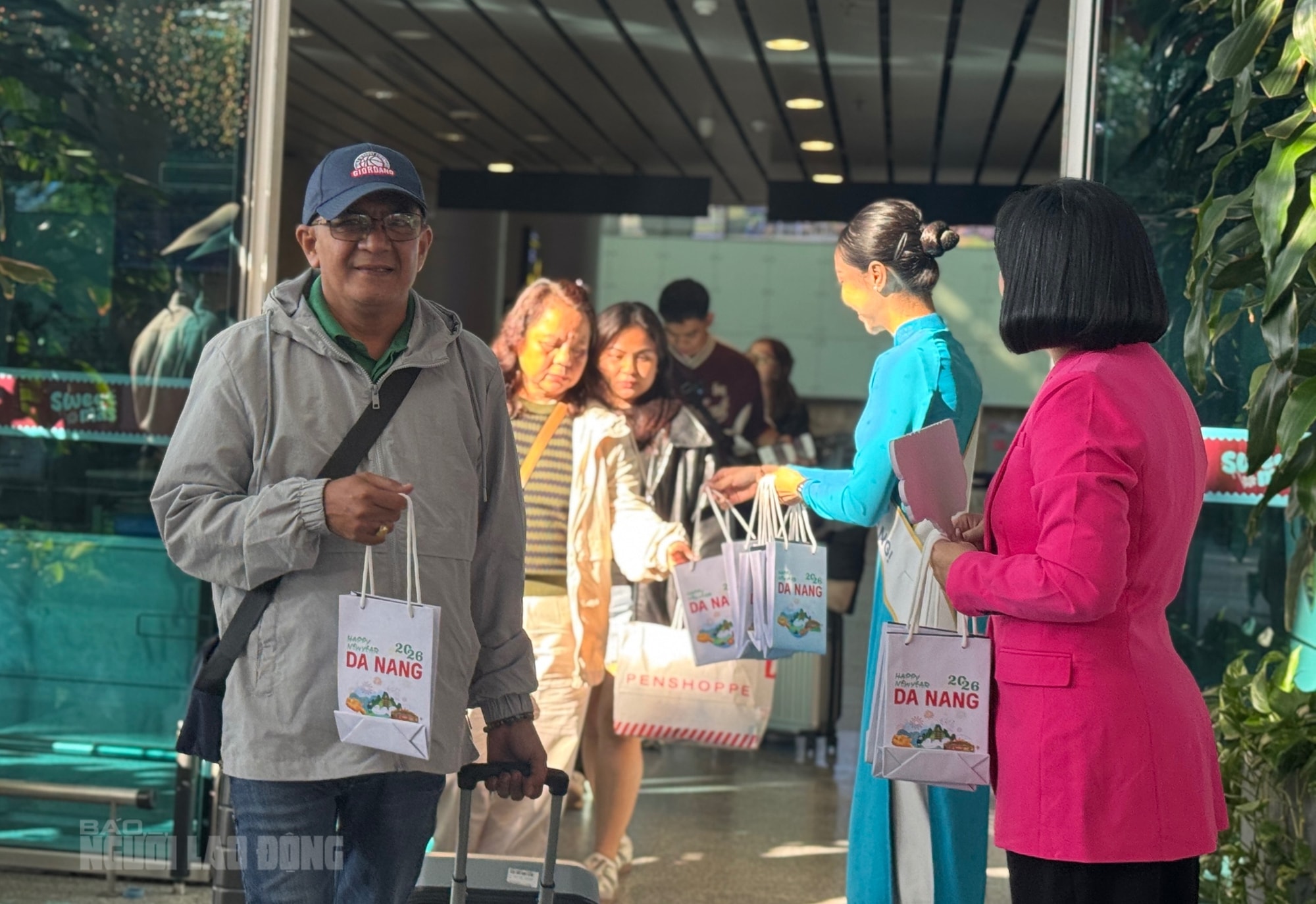 Đà Nẵng đón khách đầu năm 2026 với nhiều hoạt động chào đón đặc biệt - Ảnh 2.