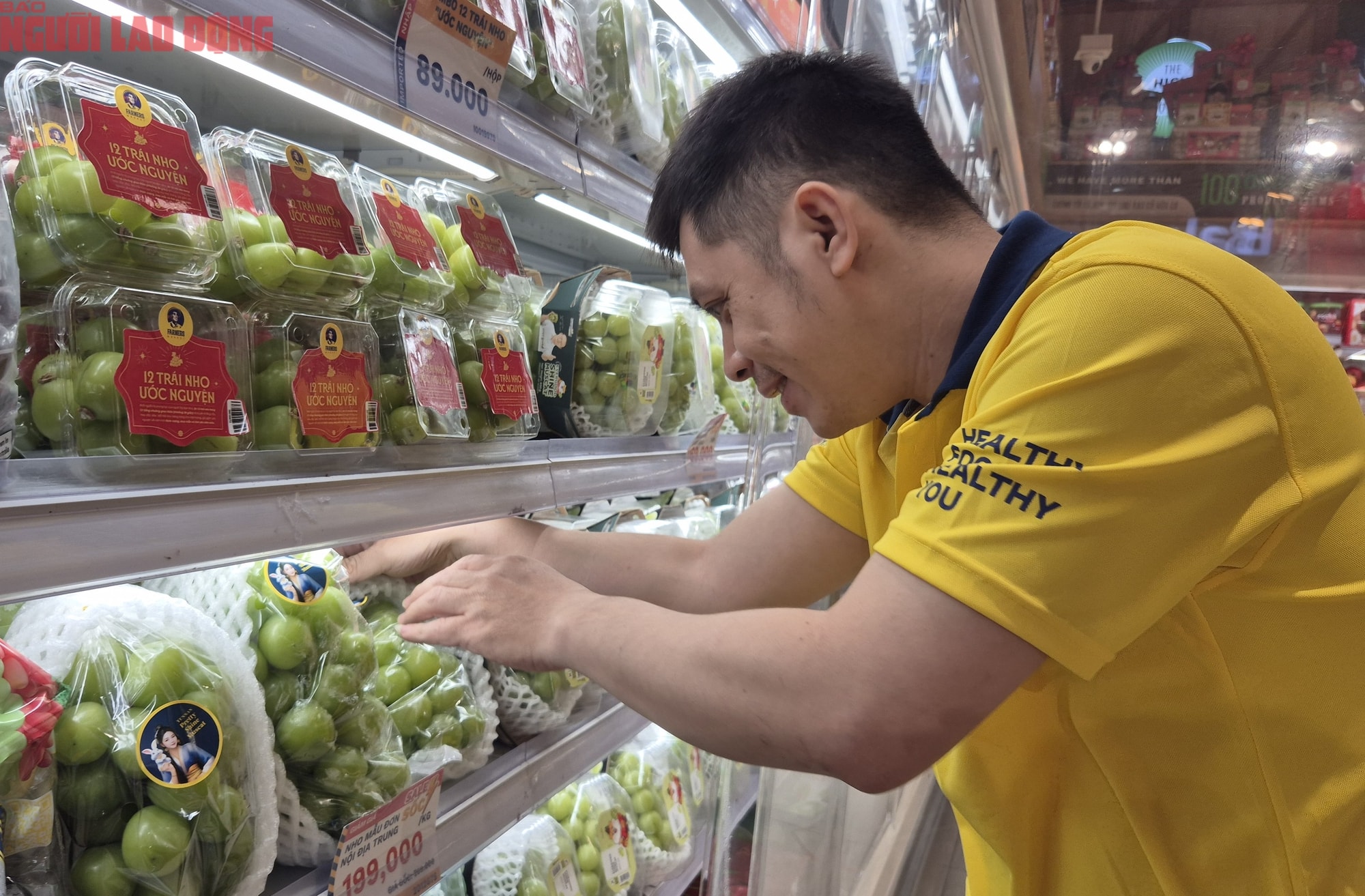 Giới kinh doanh tăng doanh số nhờ trào lưu 12 trái nho ước nguyện - Ảnh 2. Giới kinh doanh tăng doanh số nhờ trào lưu 12 trái nho ước nguyện - Ảnh 2.