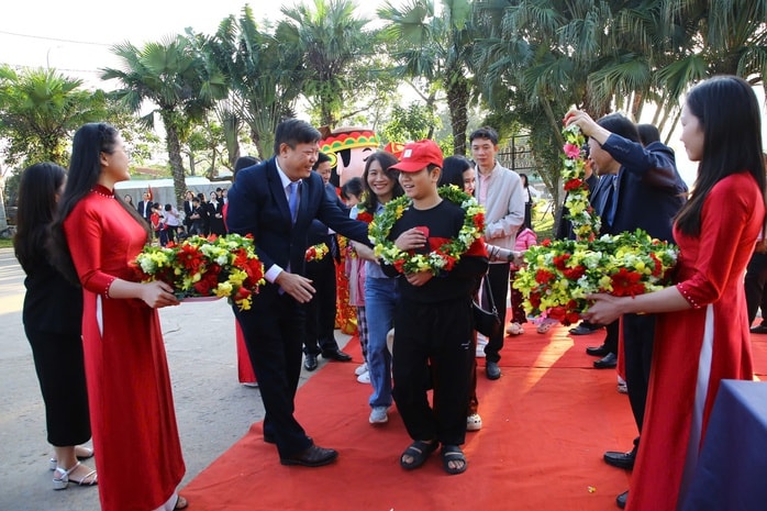 Dịp đón khách đầu năm mới ấn tượng ở Phong Nha - Kẻ Bàng  - Ảnh 2.