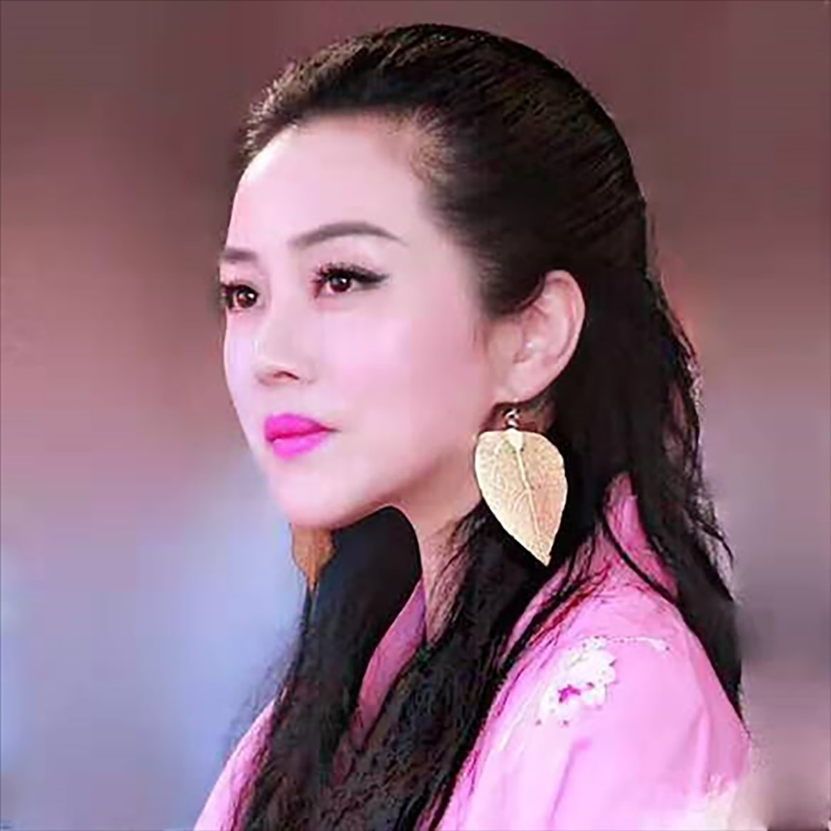 Trần Ly Châu được mệnh danh là mỹ nhân làng võ Trung Quốc