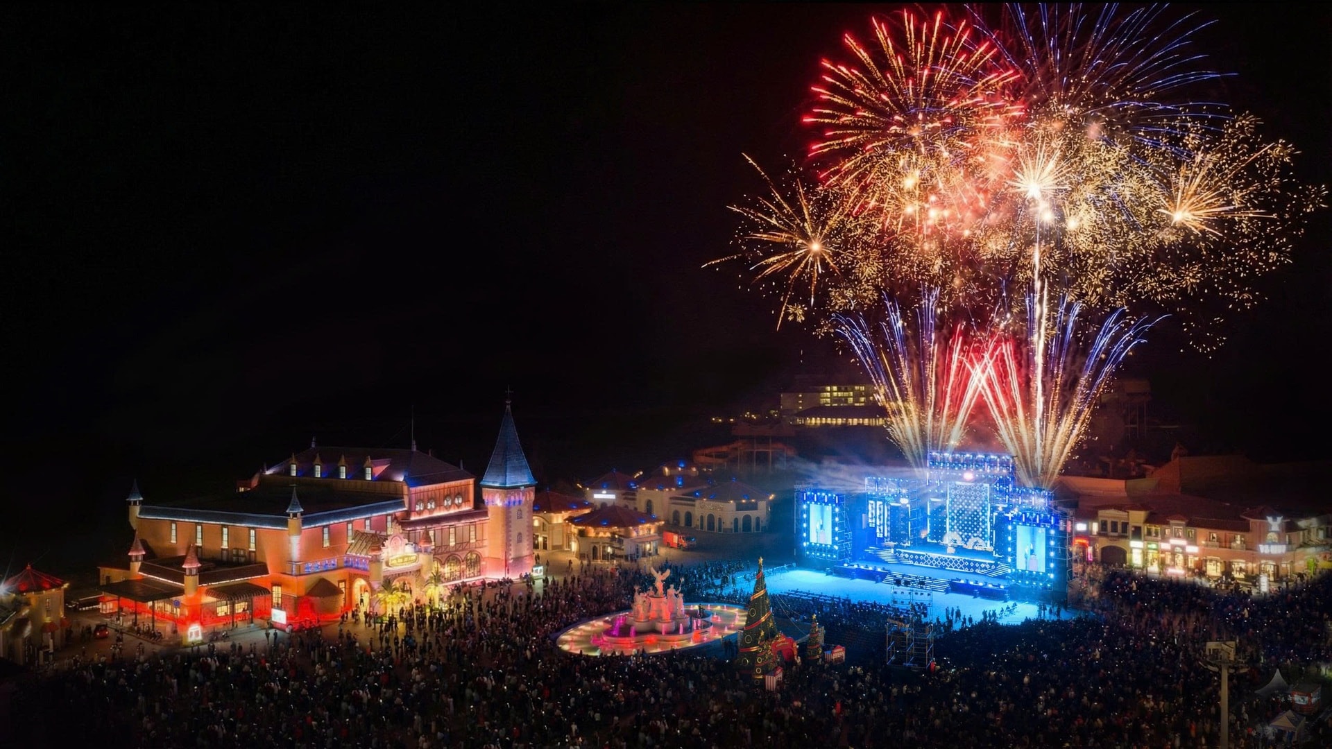 Chuỗi điểm đến trong hệ sinh thái Vingroup đón hơn 1,5 triệu lượt khách đêm giao thừa - 3