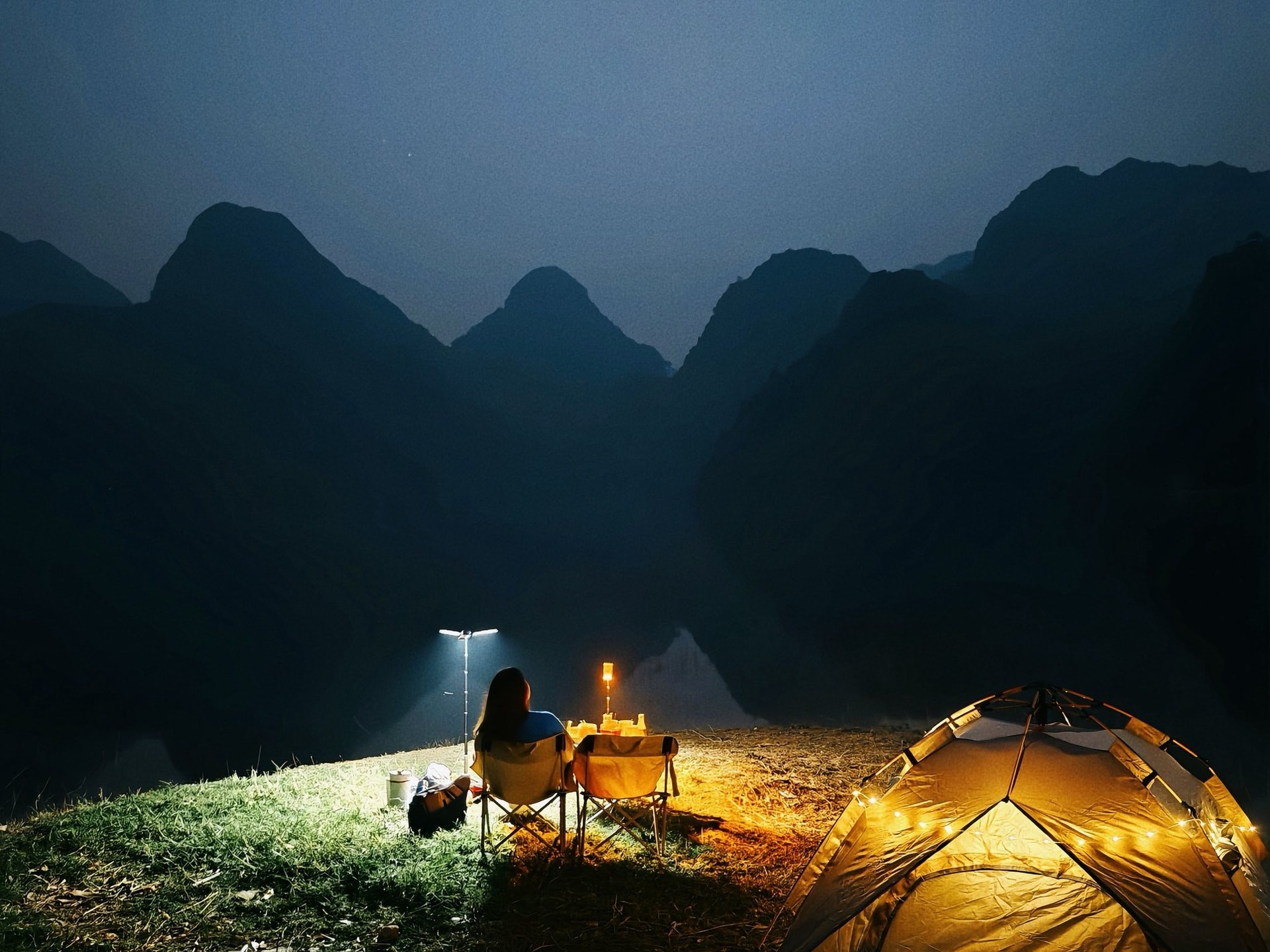 Điểm cắm trại đẹp ở Hà Nội, cách phố chỉ 40km, được ví như Hạ Long thu nhỏ - 7