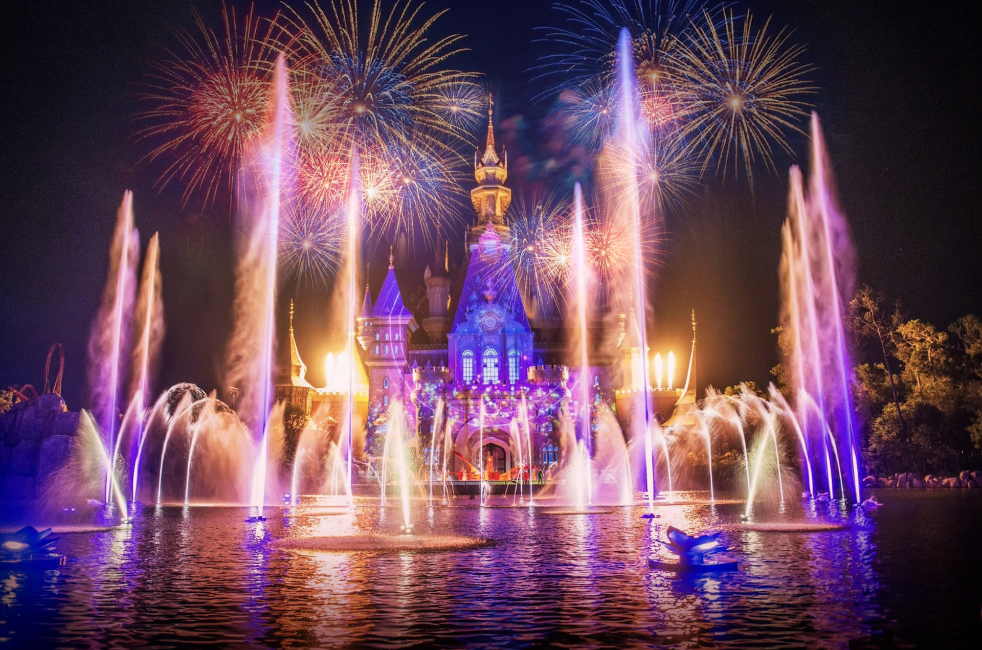 Chuỗi điểm đến trong hệ sinh thái Vingroup đón hơn 1,5 triệu lượt khách đêm giao thừa - 12