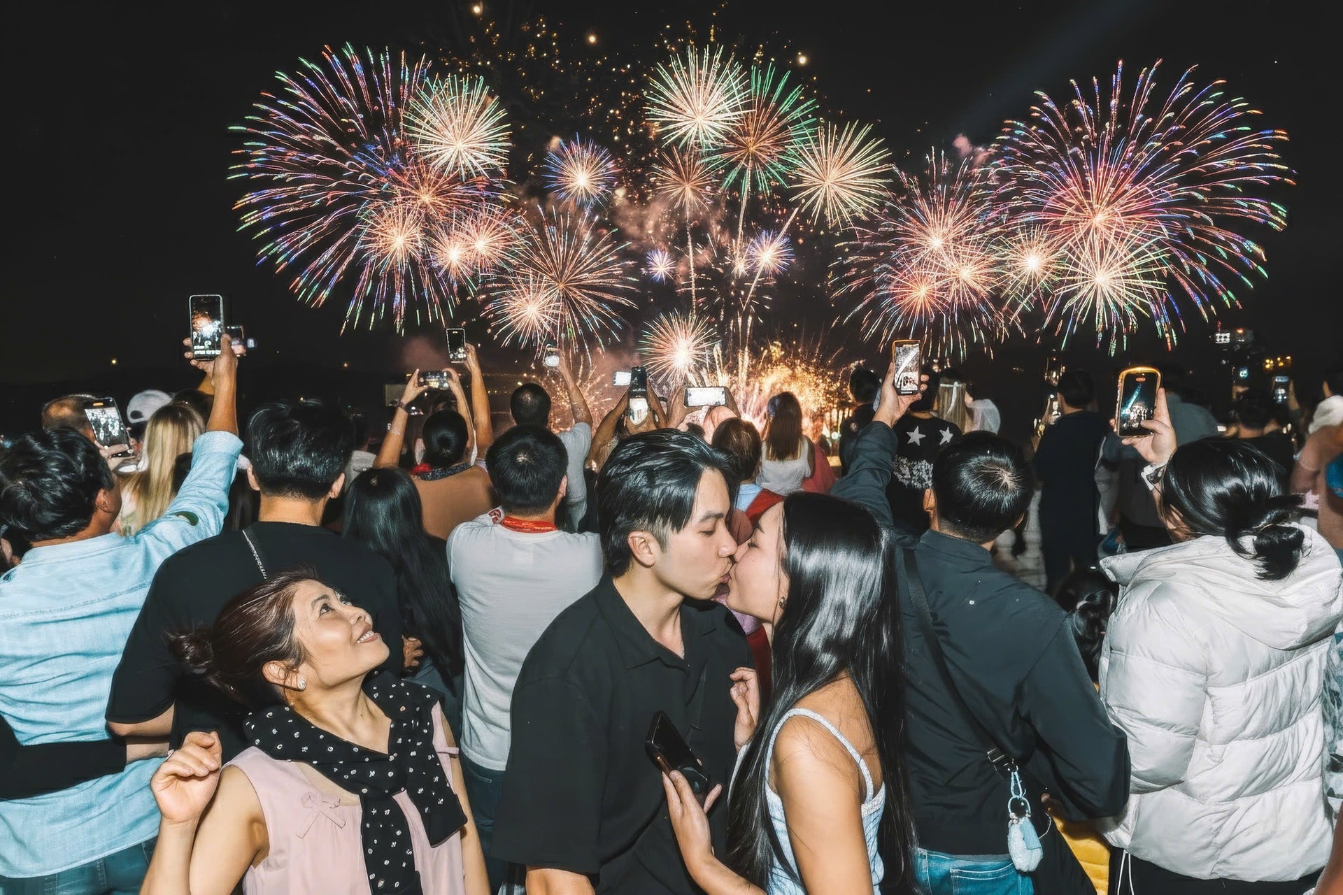 Chuỗi điểm đến trong hệ sinh thái Vingroup đón hơn 1,5 triệu lượt khách đêm giao thừa - 15