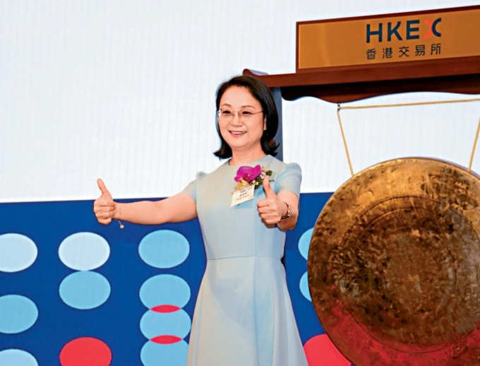 Bà Zhong Huijuan thành người phụ nữ tự thân giàu nhất Trung Quốc, theo danh sách tỷ phú năm 2025. Ảnh:  Stheadline