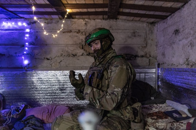 Binh sĩ Ukraine trong một căn cứ ở vùng Donetsk, miền đông Ukraine hôm 31/12. Ảnh: AFP