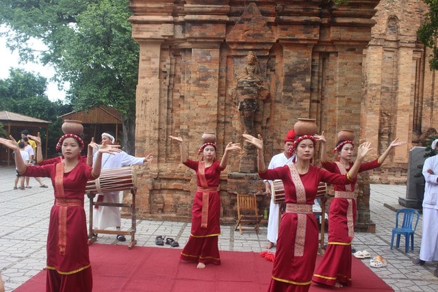 Nhiều điểm tham quan giá rẻ và miễn phí ở Khánh Hòa hút khách dịp Tết- Ảnh 3.