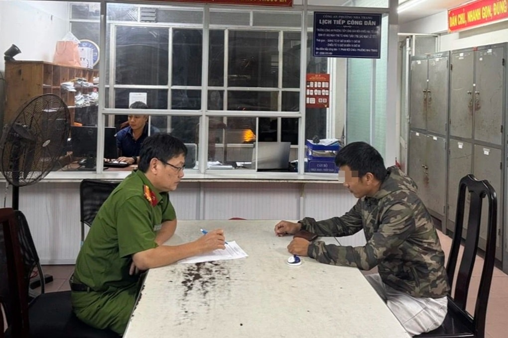 Công an vào cuộc vụ tài xế làm xiếc với tờ tiền 200.000 đồng của du khách - 1