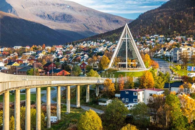 Một góc thành phố Tromsø, Na Uy. Ảnh: Wide World Trips