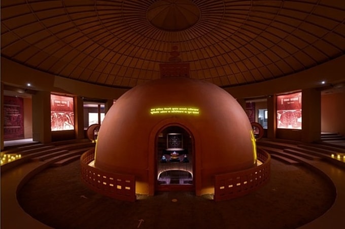 Khu vực triển lãm bộ sưu tập đá quý di vật Đức Phật tại New Delhi ngày 3/1. Ảnh: Cục Thông tin Báo chí Ấn Độ