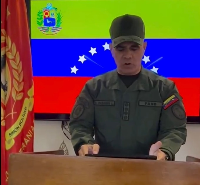 Bộ trưởng Quốc phòng Venezuela Vladimir Padrino Lopez đăng bài phát biểu rạng sáng 3/1 về vụ tấn công của Mỹ. Ảnh: X/DDGeopolitics