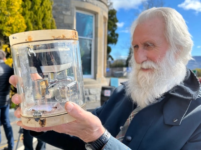 Chuyên gia hàng đầu về quái vật hồ Loch Ness có tuyên bố bất ngờ- Ảnh 1.