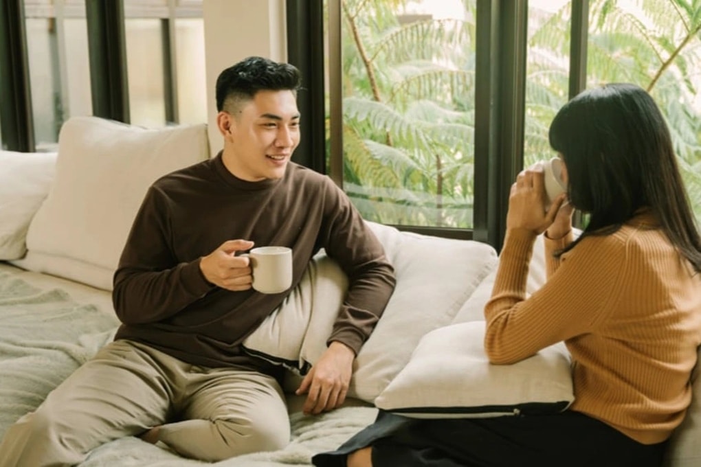 Nghỉ Tết không về quê, chồng tôi tìm sự nhẹ nhõm trong vòng tay người khác - 1