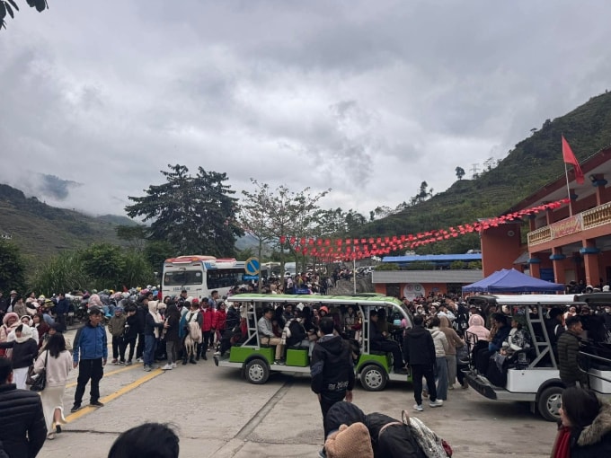 Bến thuyền sông Nho Quế sáng 3/1. Ảnh: Hoàng Diệu Đế