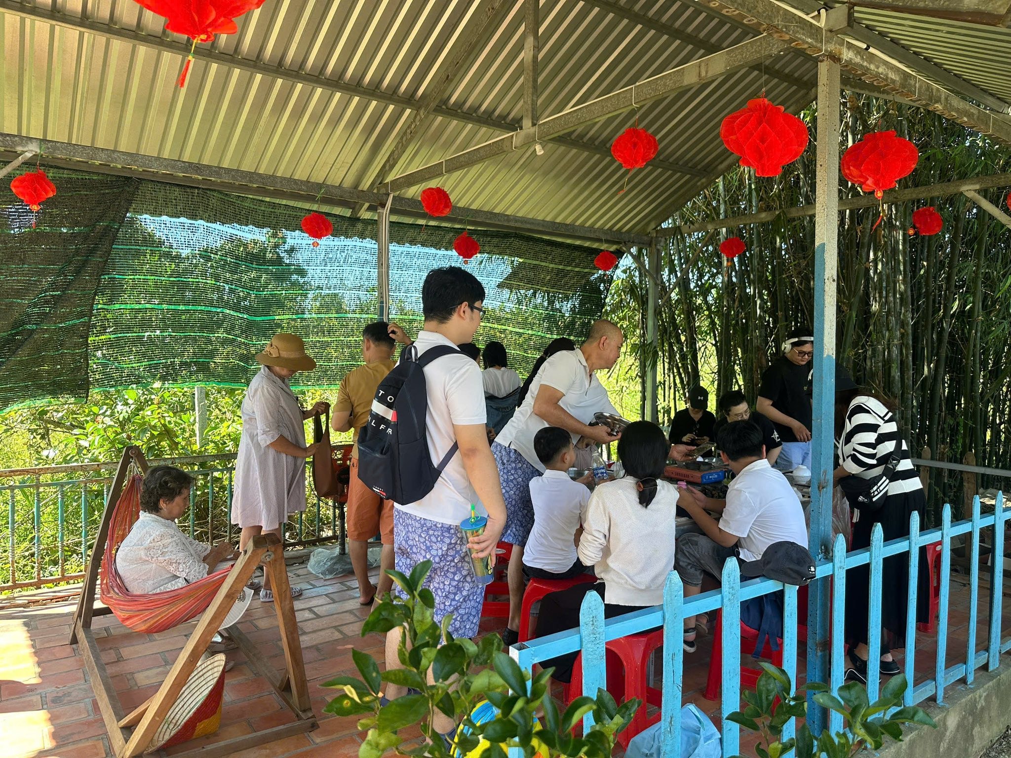 VIDEO: Du khách “ngất ngây” với những vườn quýt vàng rực ở Đồng Tháp - Ảnh 17.